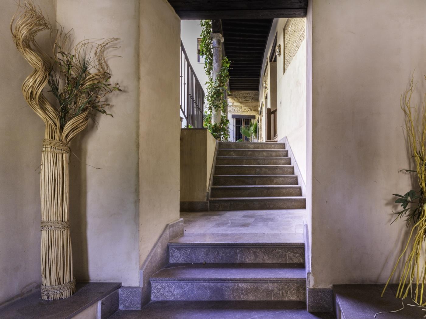 Apto Real Bajo Cartuja. Apartment mit privatem Patio und WLAN in Granada