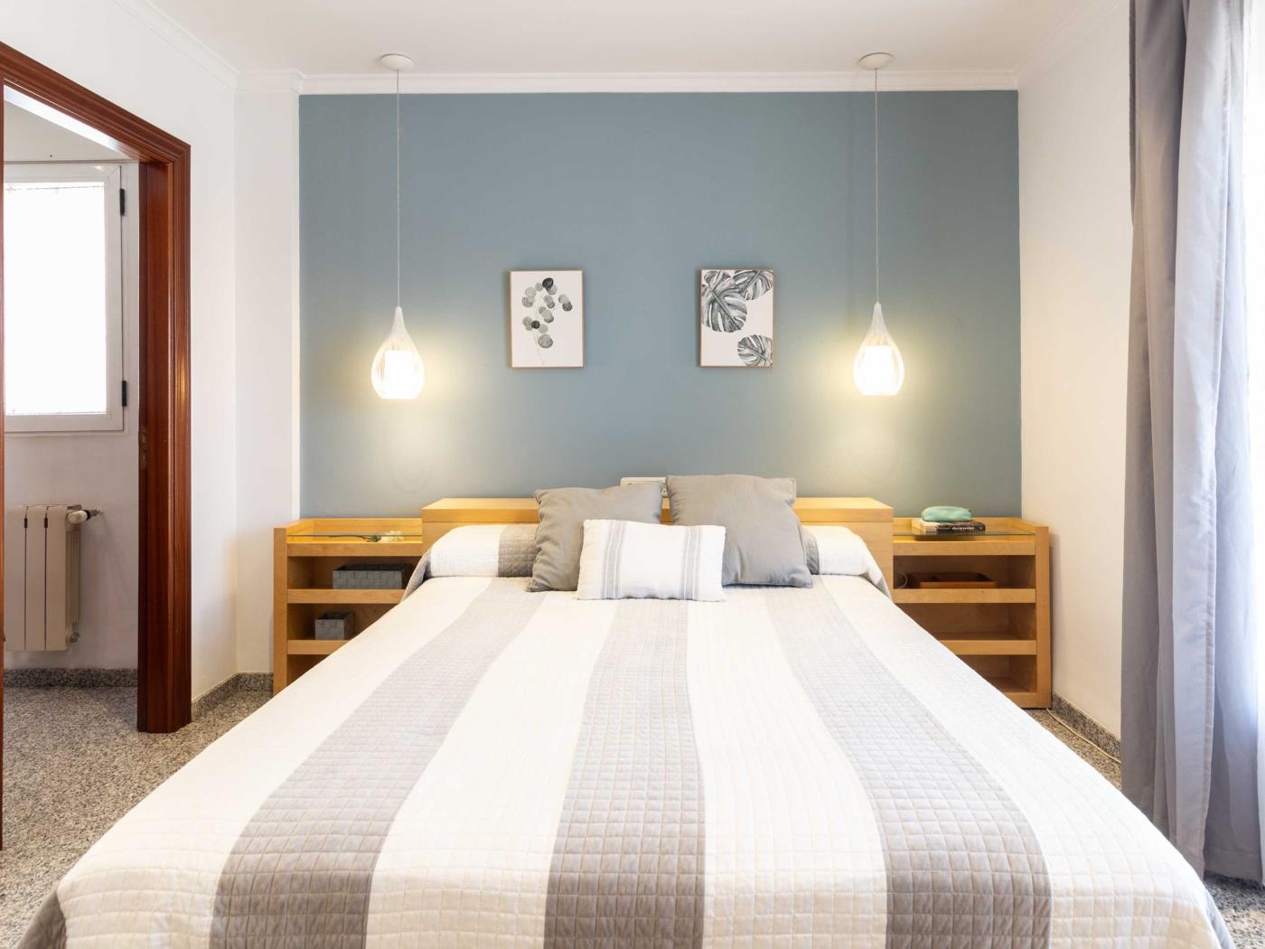 Belle maison avec 5 chambres, piscine, jardins et wifi à Dúrcal