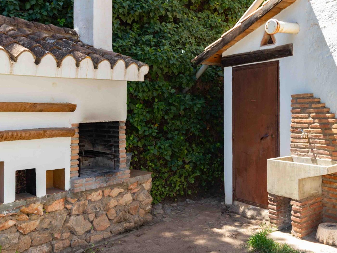 Rustikales Cortijo inmitten der Natur bei Conchar in Cónchar
