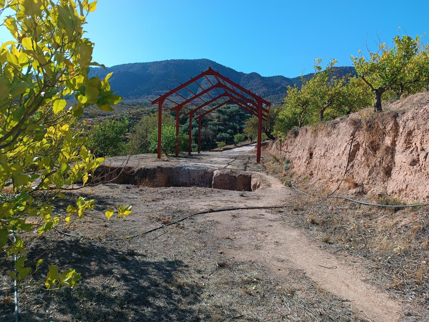 Ländliches Anwesen mit herrlichem Blick und einer 104 m2 Cortijo-Struktur in Restábal