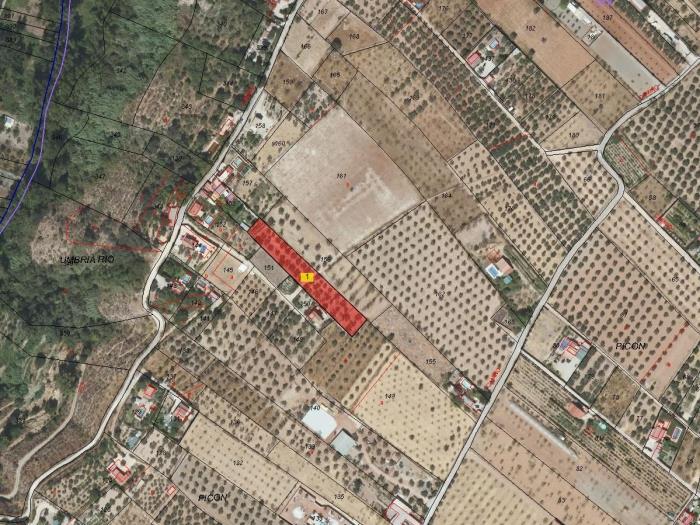 Leisure estate with communal well water and car access. in Dúrcal