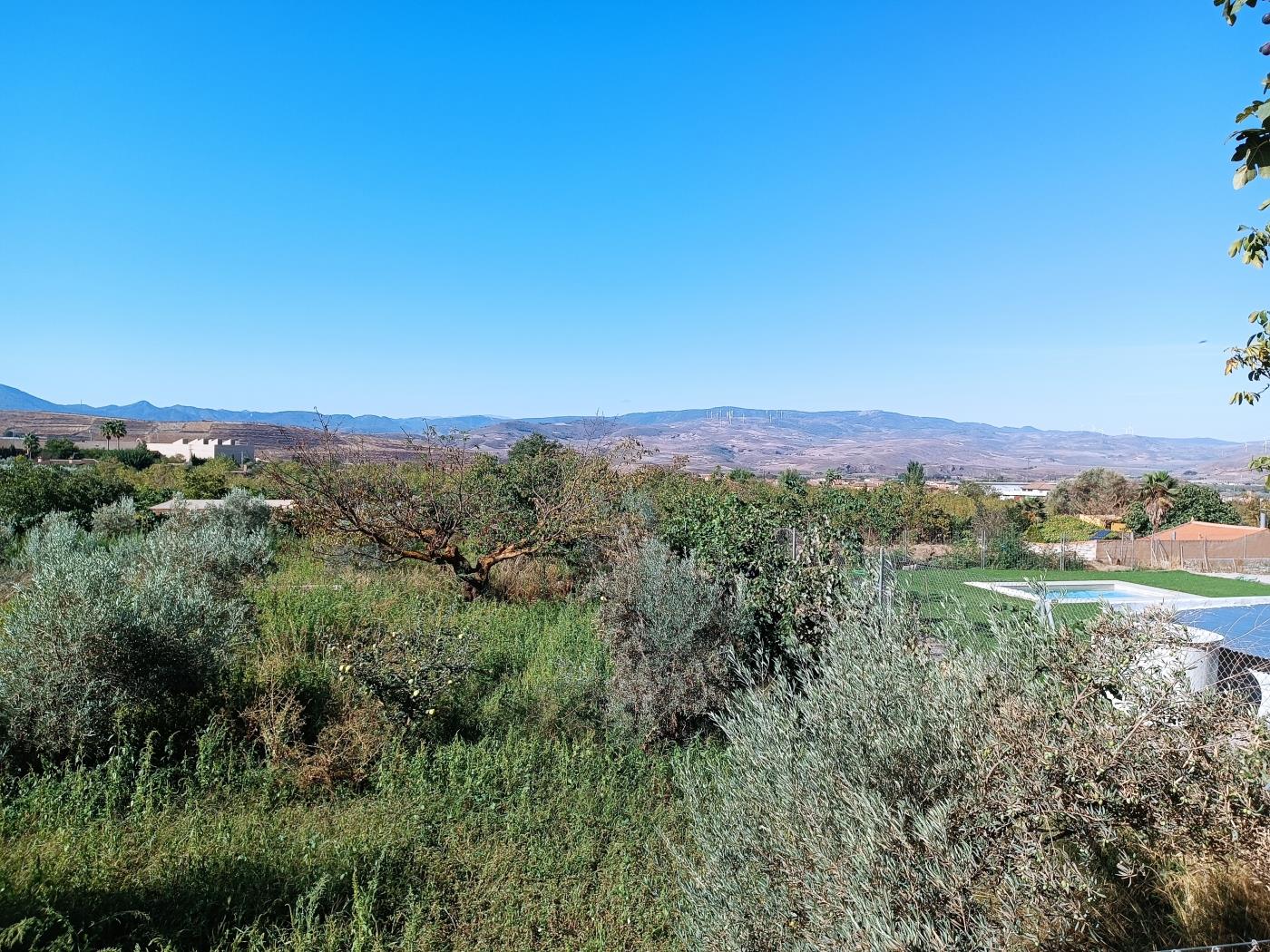 Erholungsgrundstück von 1598 m2 in Dúrcal. in Dúrcal