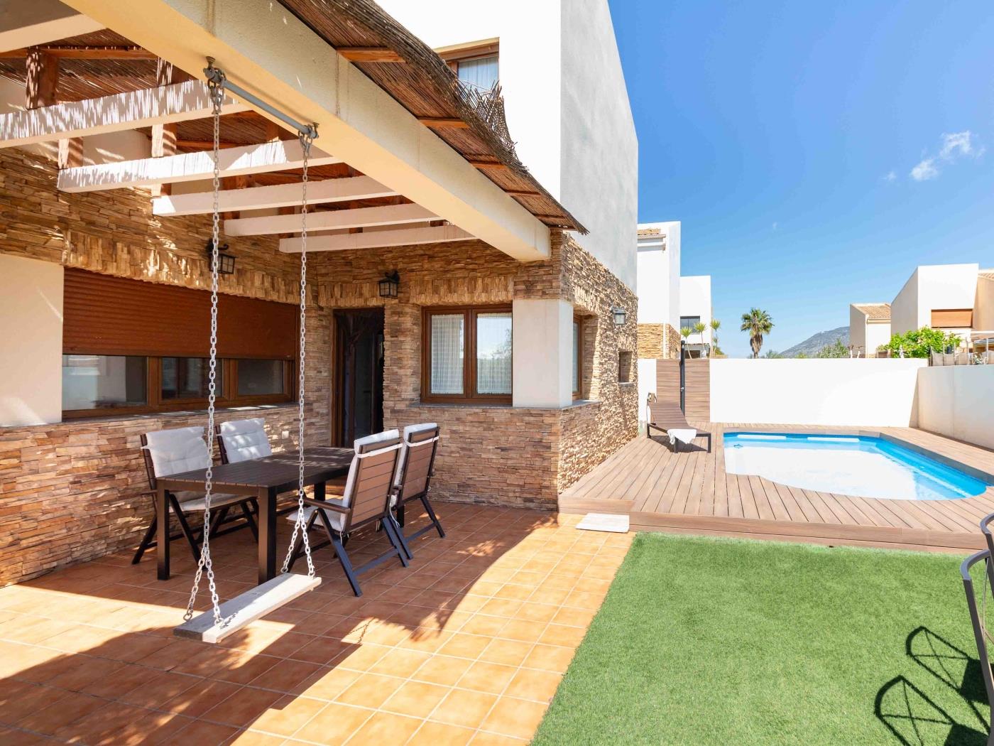 House with pool, garden, AC and BBQ in Dúrcal