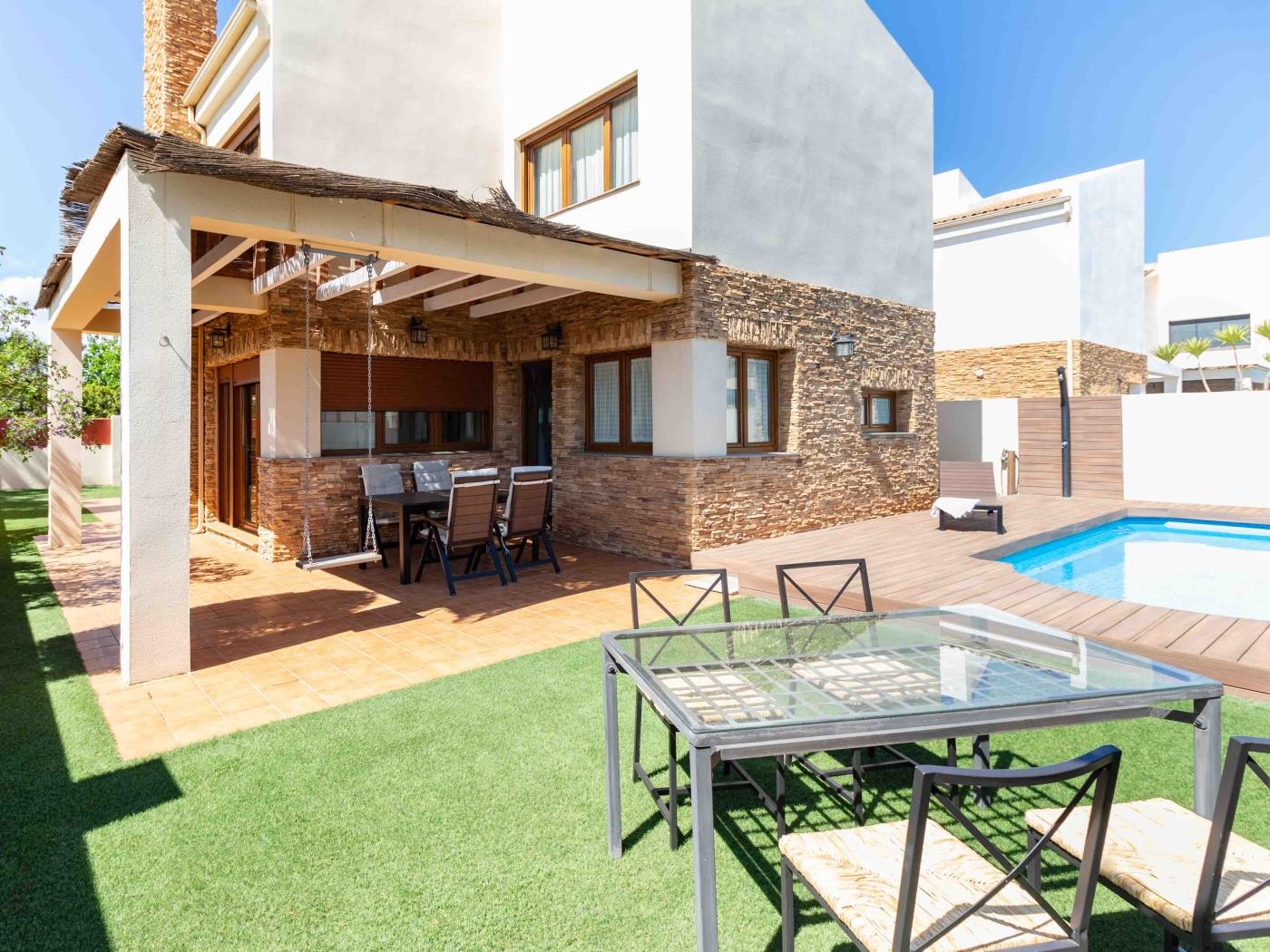House with pool, garden, AC and BBQ in Dúrcal