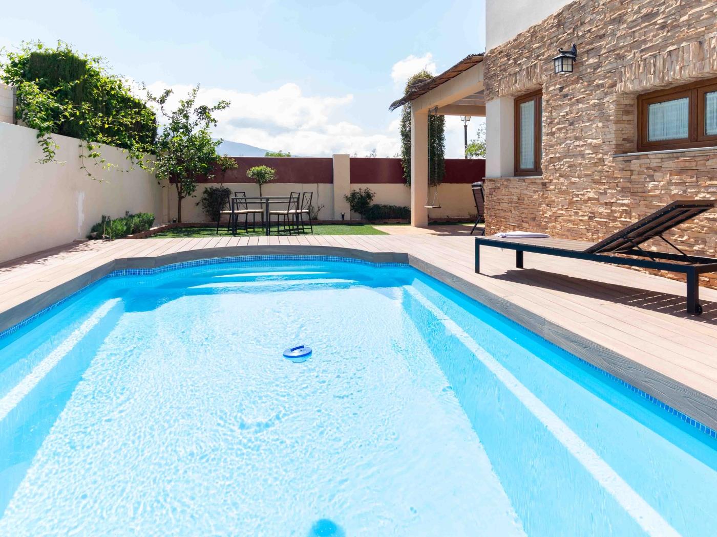 House with pool, garden, AC and BBQ in Dúrcal