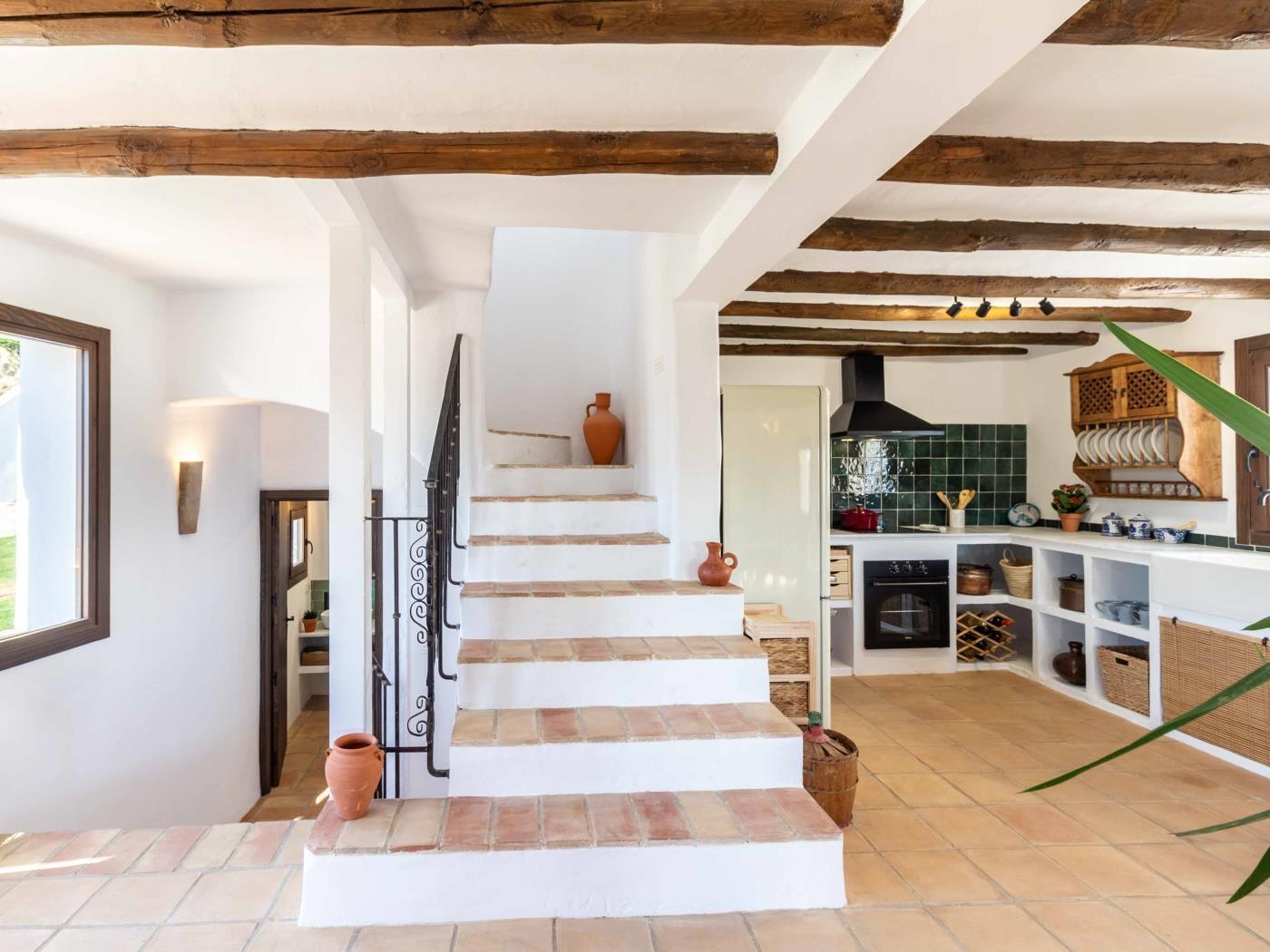 Magnificent rustic house with pool, garden, and views in Acequias