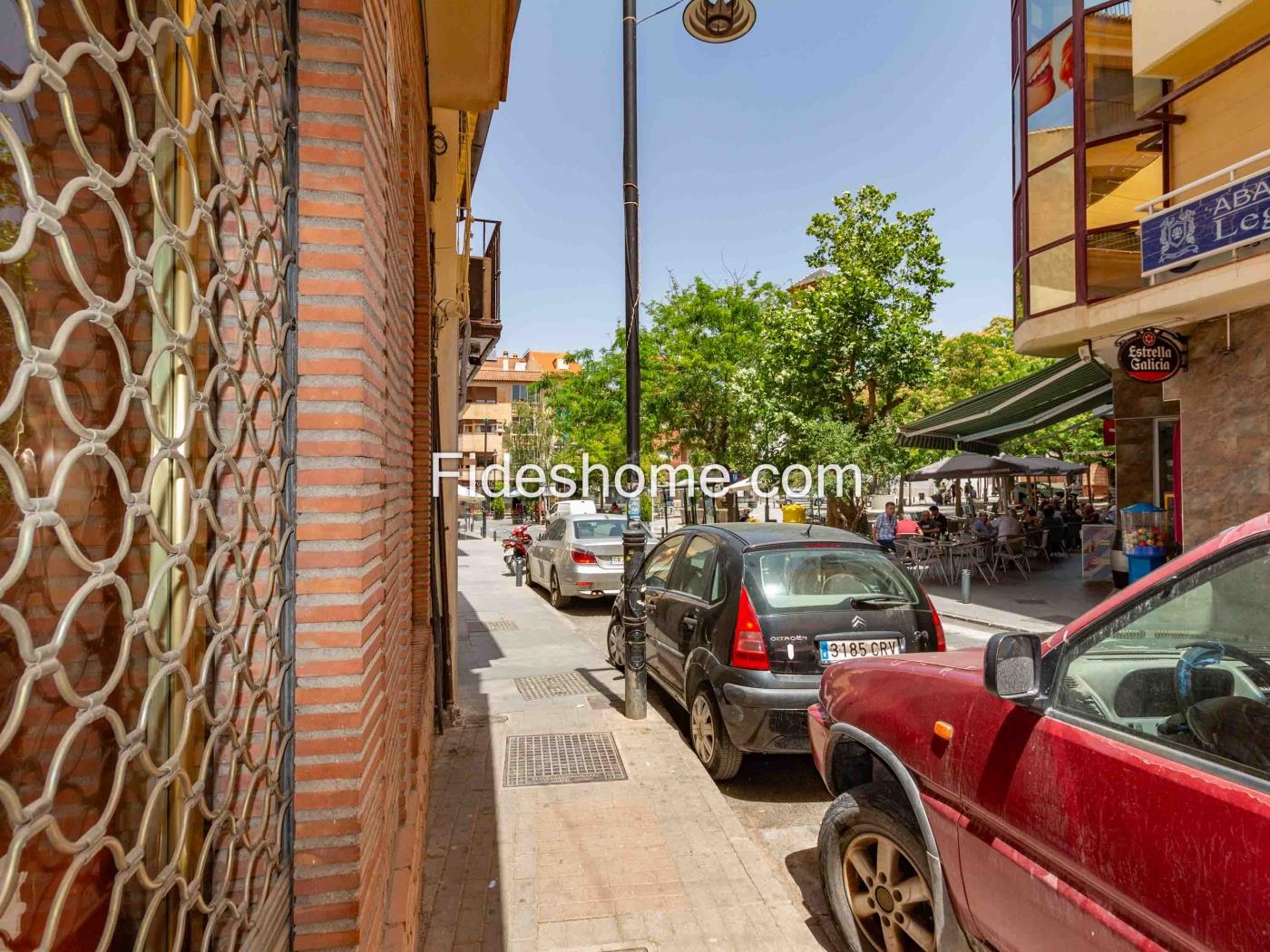 Magnificent venue in the main square of Dúrcal in Dúrcal