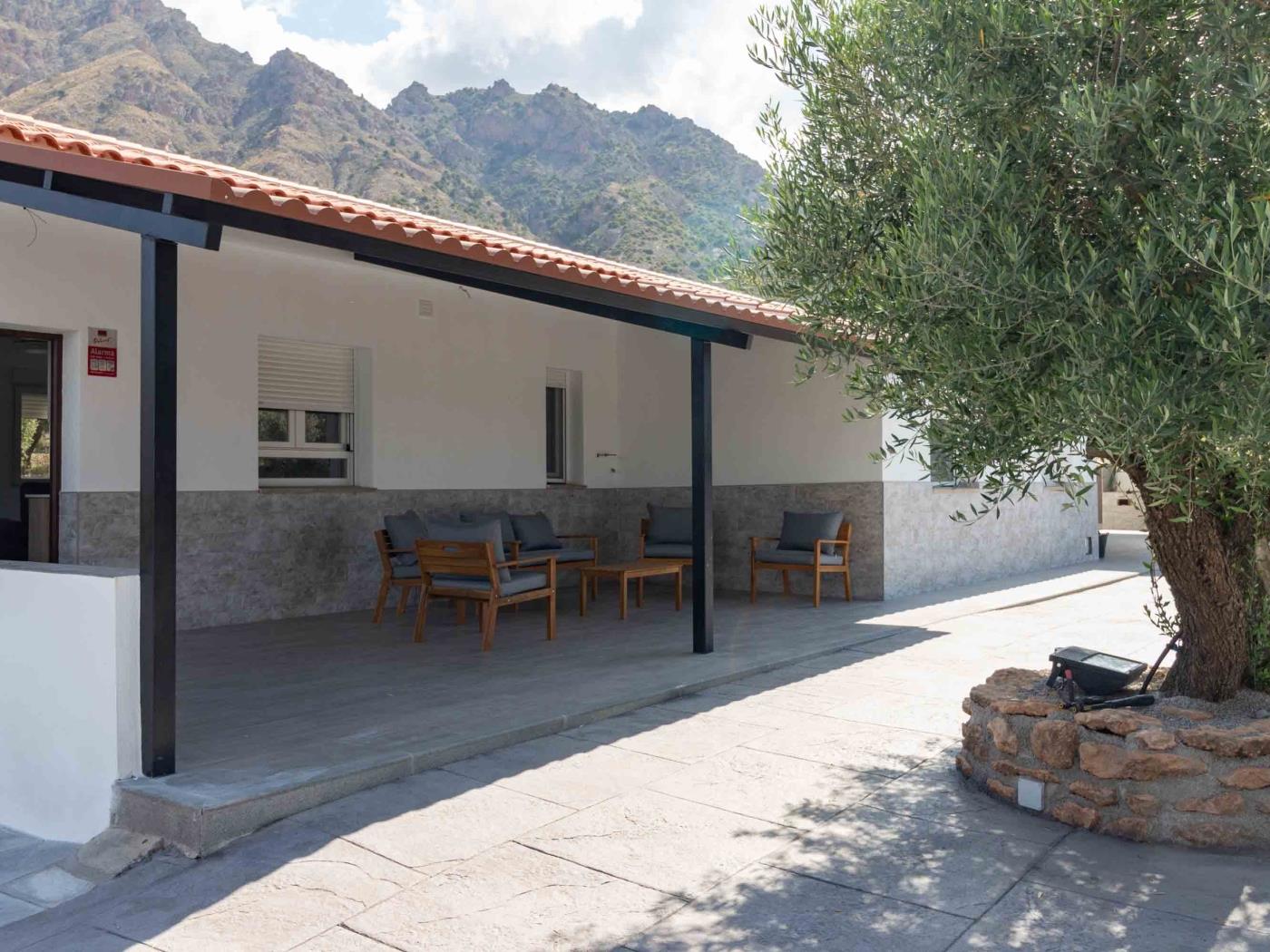 Cortijo mit Pool und Garten in Nigüelas in Nigüelas