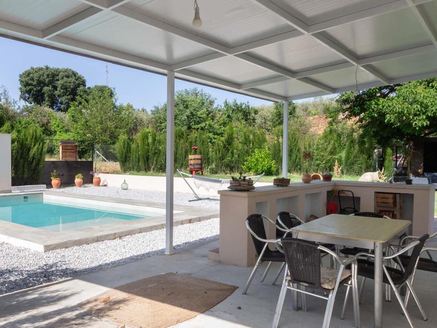 Bauernhaus mit Pool und Garten in Dúrcal