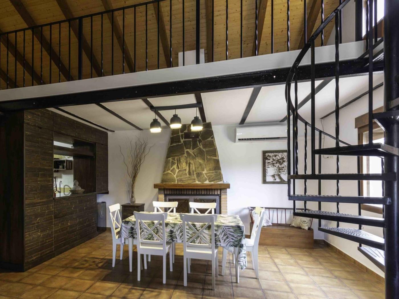 Bauernhaus mit Pool und Garten in Dúrcal