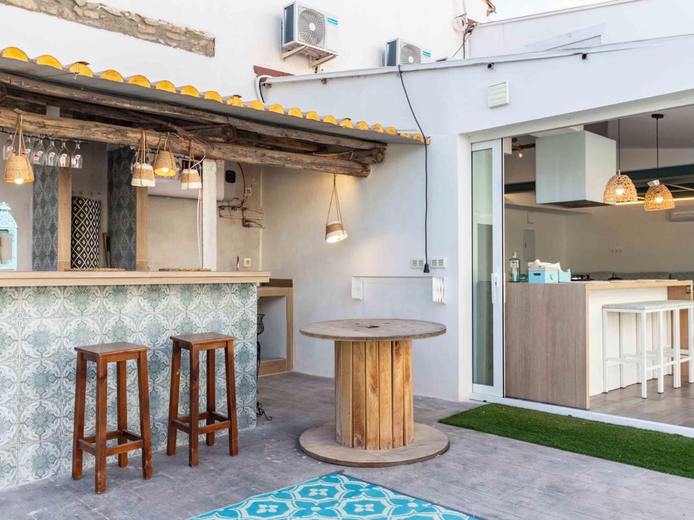 Small house with garden and pool in Atarfe