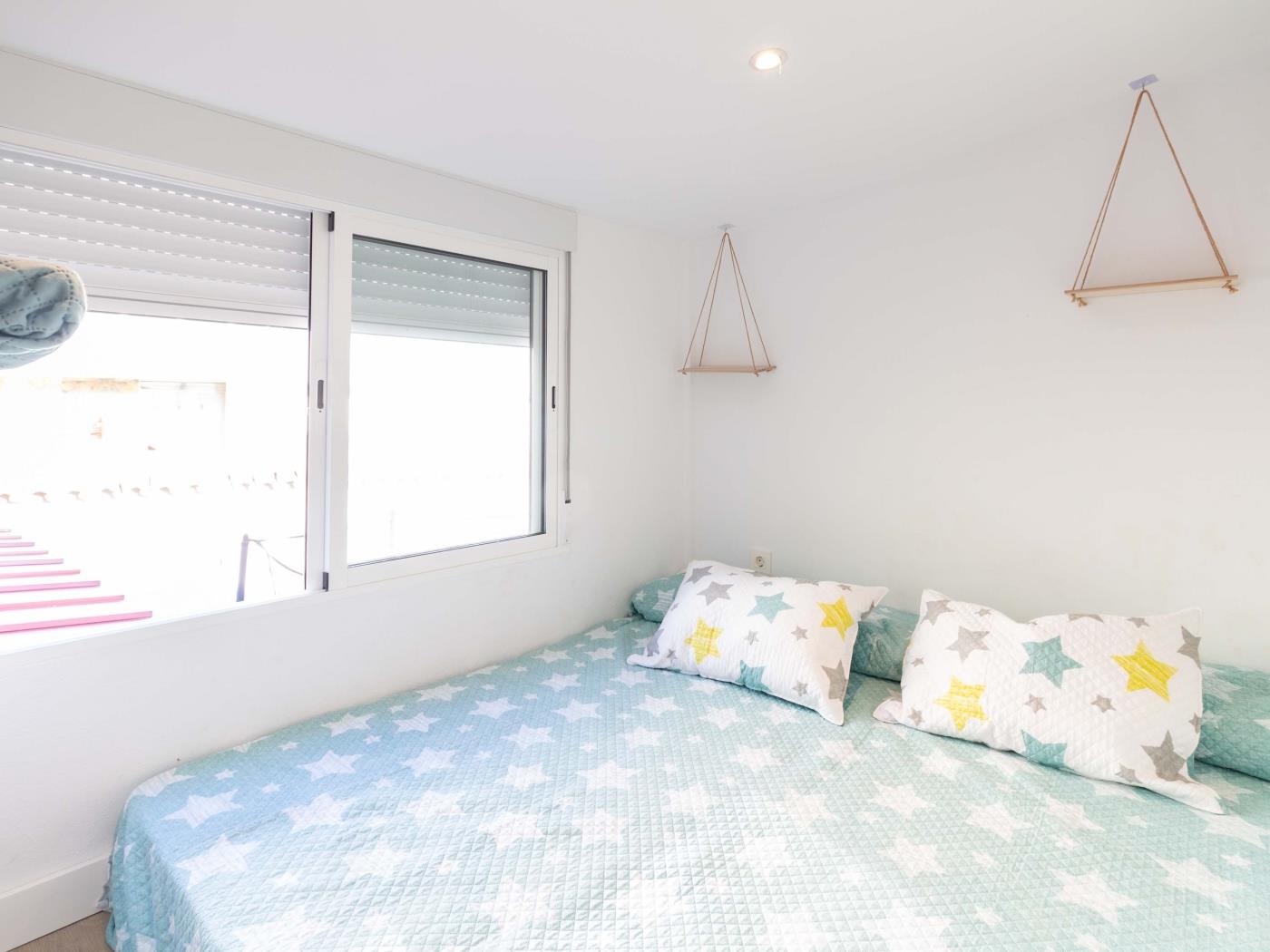Small house with garden and pool in Atarfe