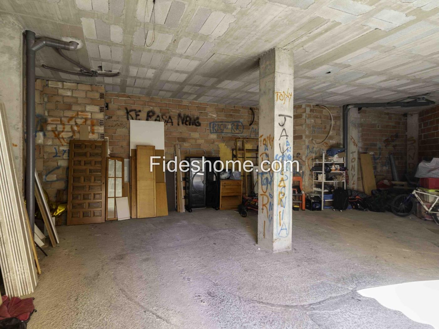Local Comercial de 75 m² en Pleno Centro de Dúrcal en Dúrcal