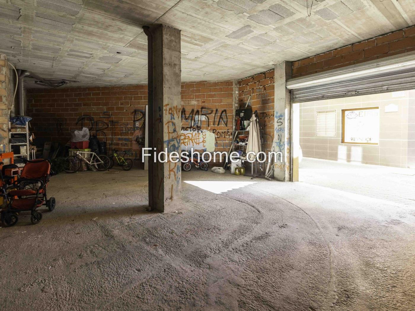 Local Comercial de 75 m² en Pleno Centro de Dúrcal en Dúrcal