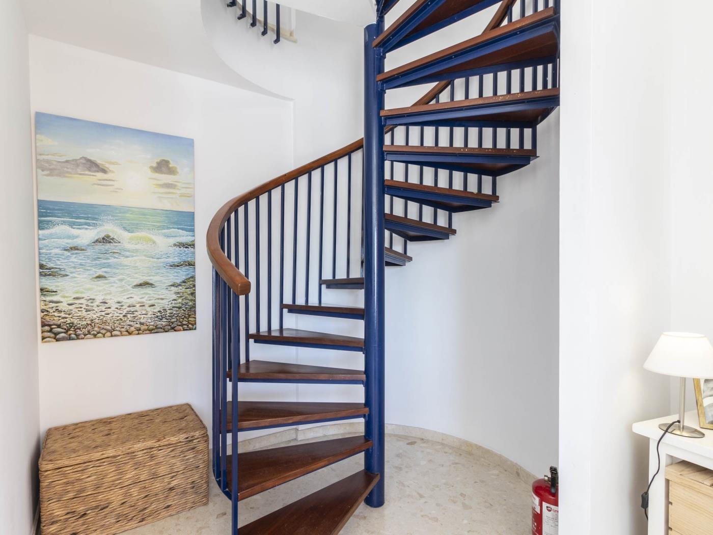 Charming duplex penthouse on the beach with terrace in Almuñecar