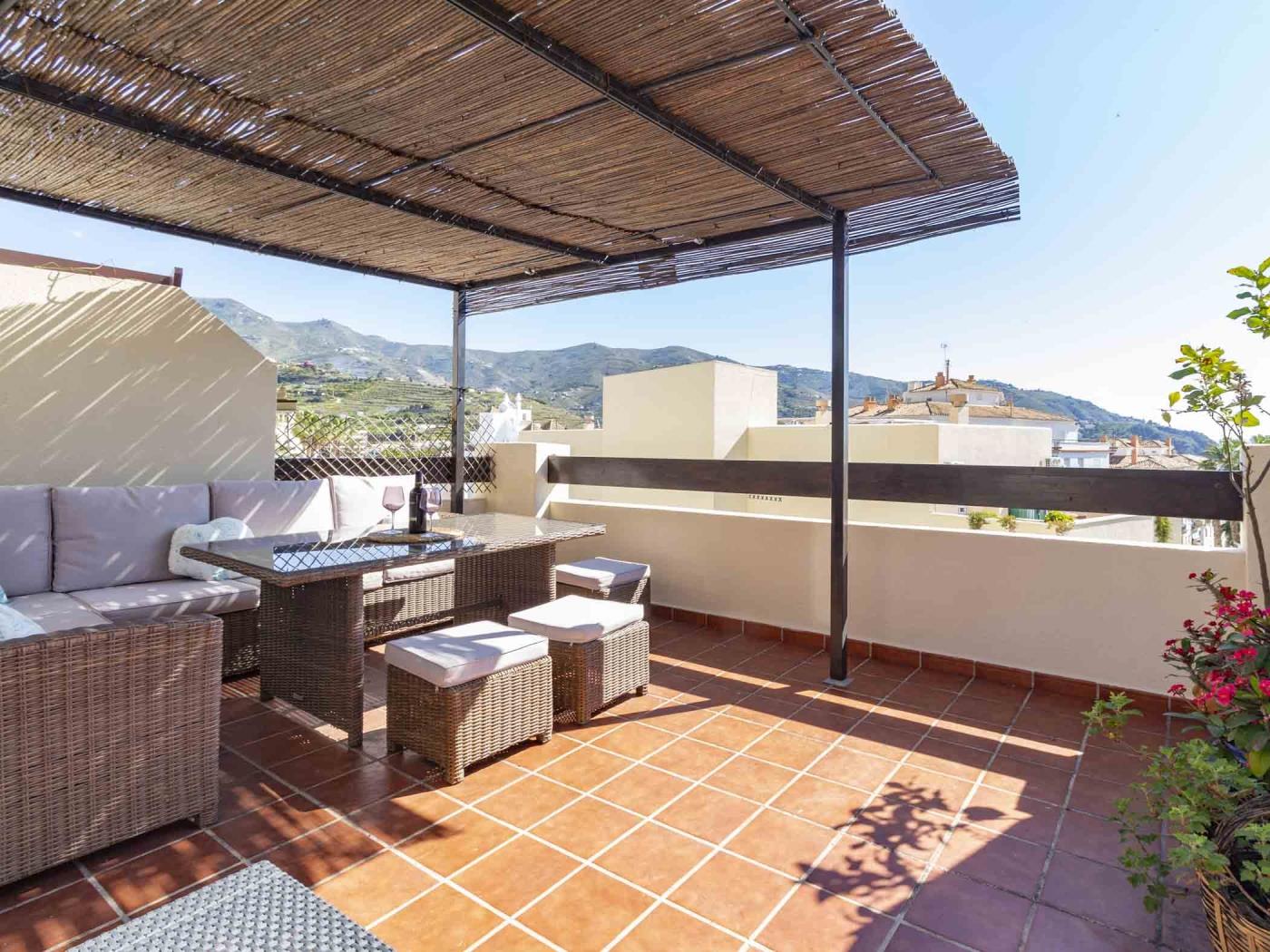 Charming duplex penthouse on the beach with terrace in Almuñecar