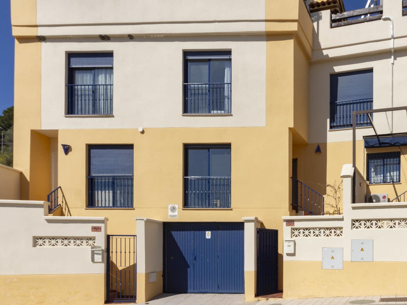 Charming duplex penthouse on the beach with terrace in Almuñecar