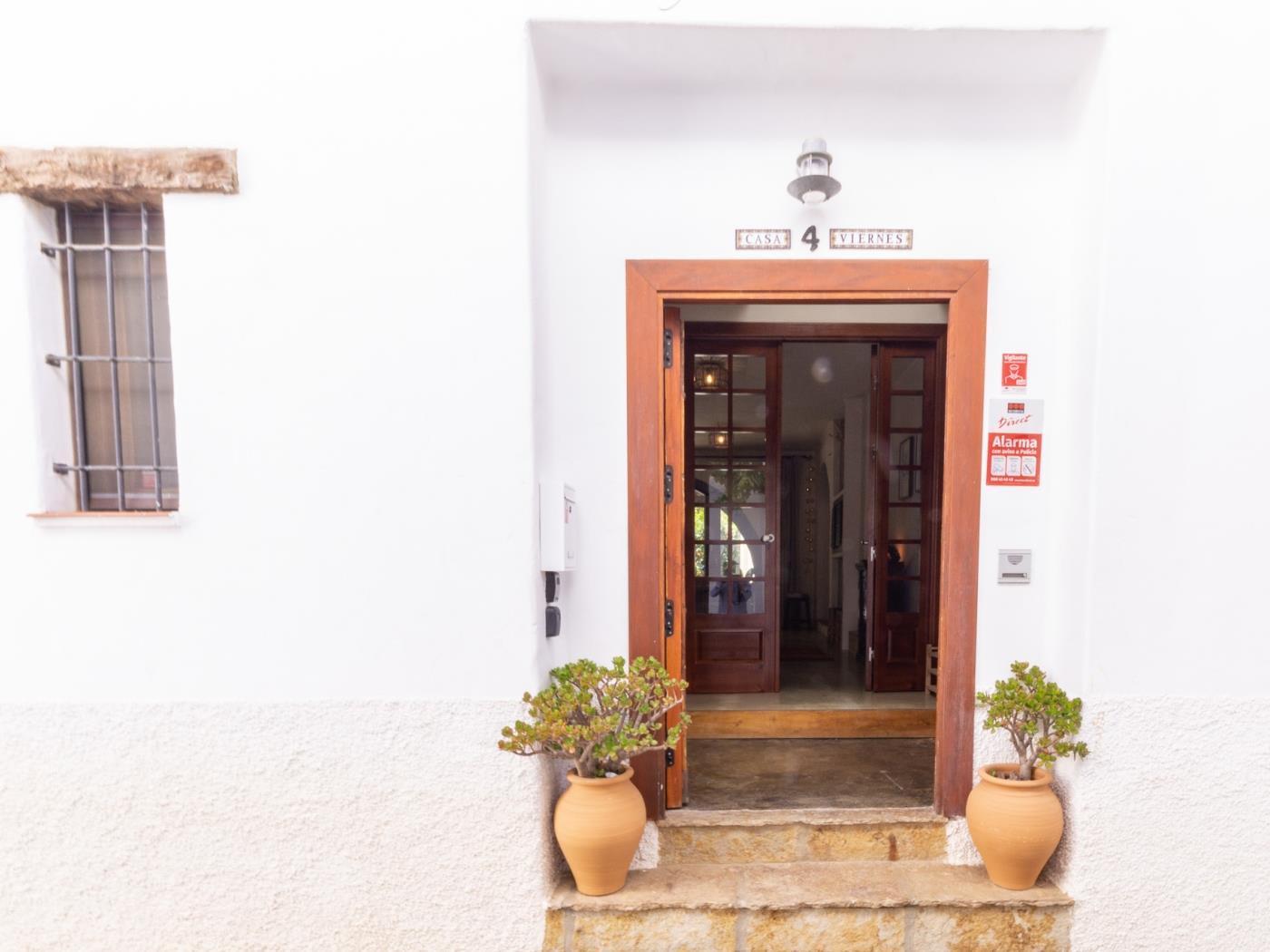 Preciosa casa con piscina en pleno corazón del Valle de Lecrín en Restábal
