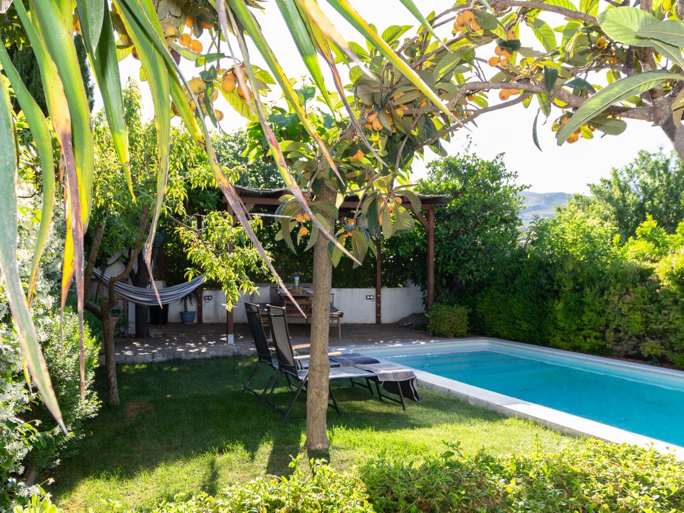 Preciosa casa con piscina en pleno corazón del Valle de Lecrín en Restábal