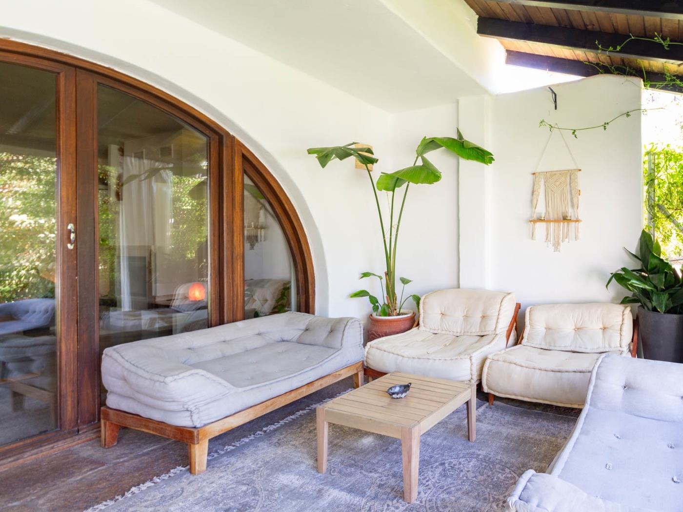 Preciosa casa con piscina en pleno corazón del Valle de Lecrín en Restábal