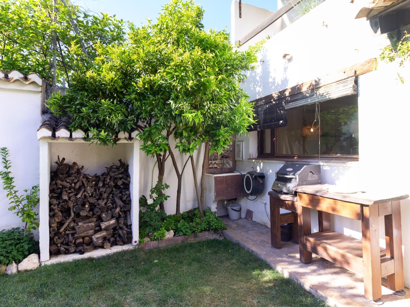 Preciosa casa con piscina en pleno corazón del Valle de Lecrín en Restábal