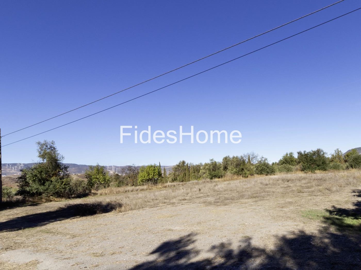 Terrain irrigué à Nigüelas avec une petite maison de campagne à Nigüelas
