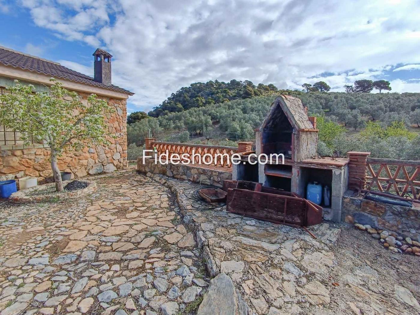 Magnifica finca de olivos y cortijo en Albuñuelas en Albuñuelas