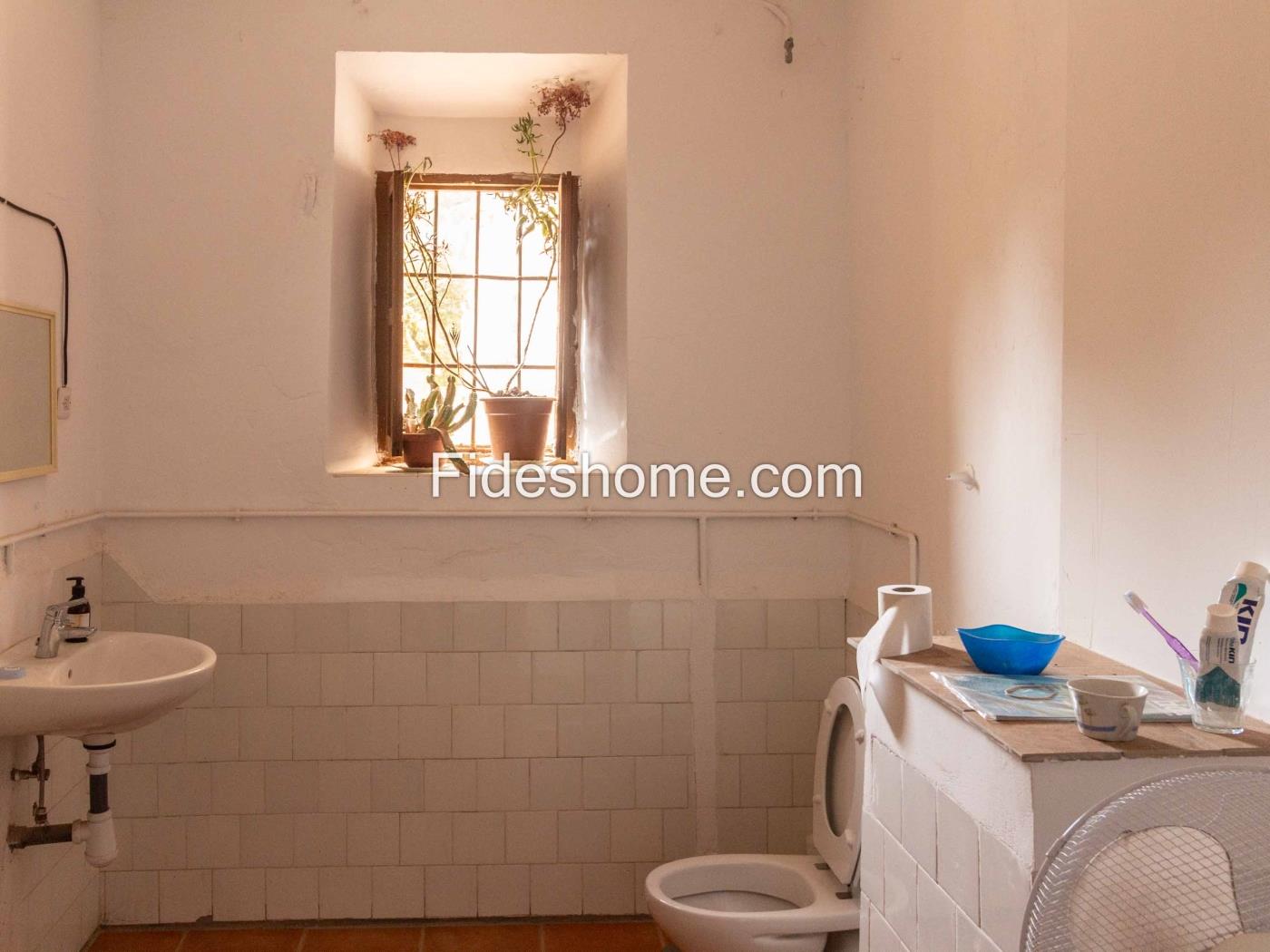 Maison à potentiel à Pinos del Valle à Pinos del valle