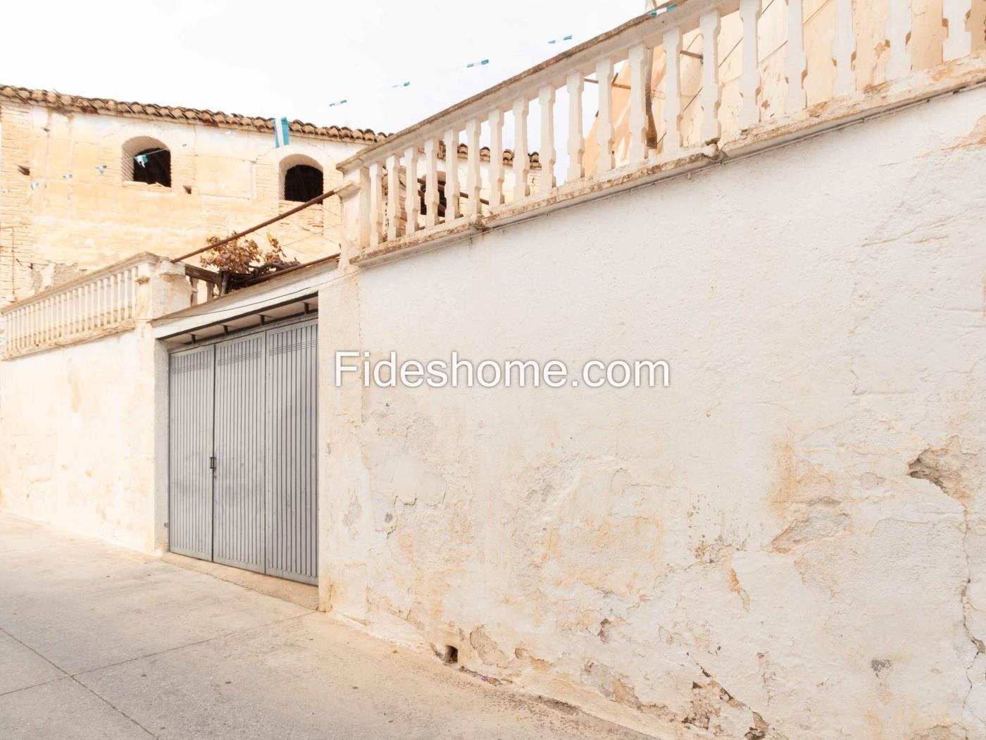 Maison à potentiel à Pinos del Valle à Pinos del valle