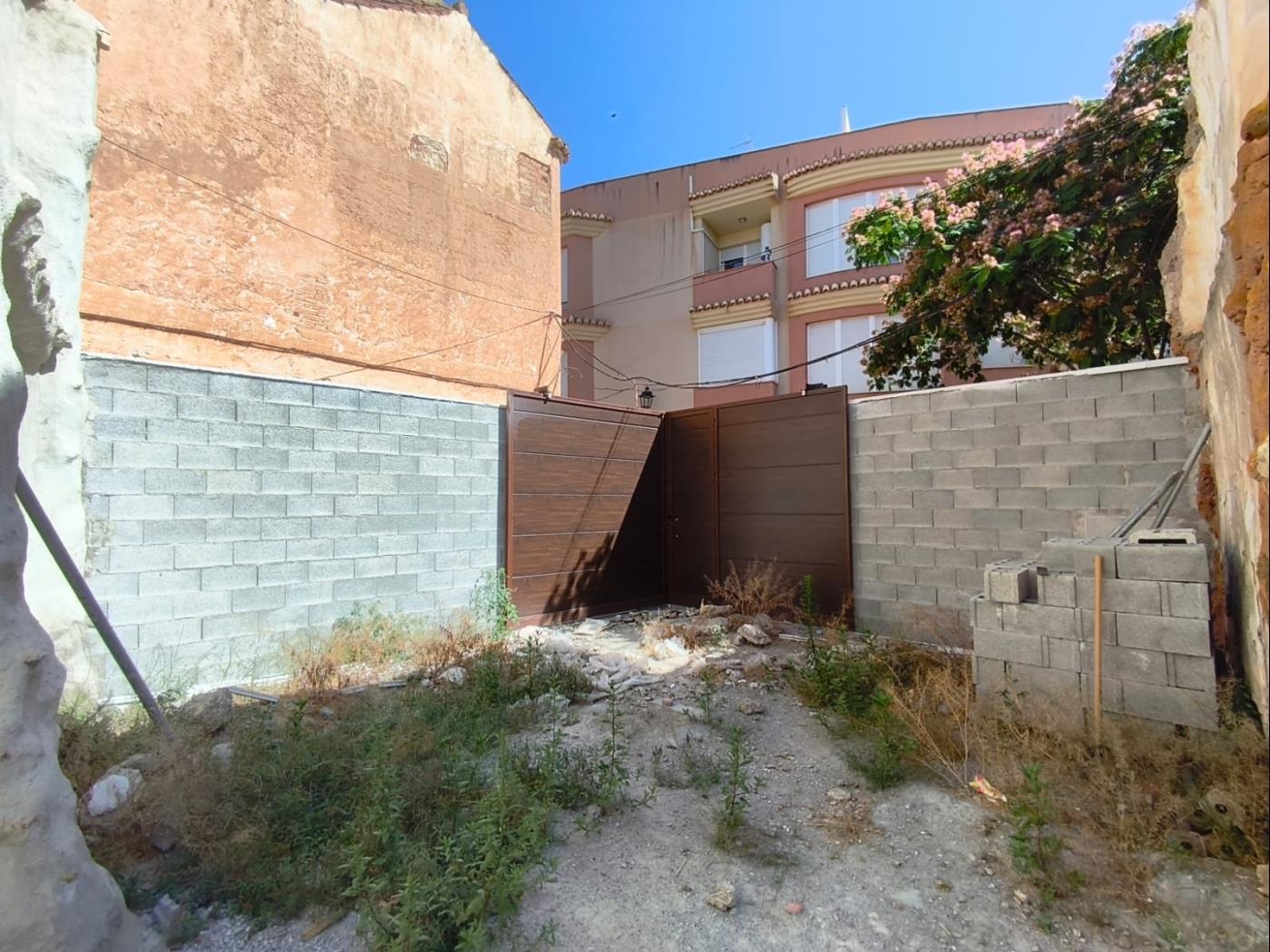 Magnifique terrain urbain dans l'un des meilleurs quartiers de Dúrcal à Dúrcal