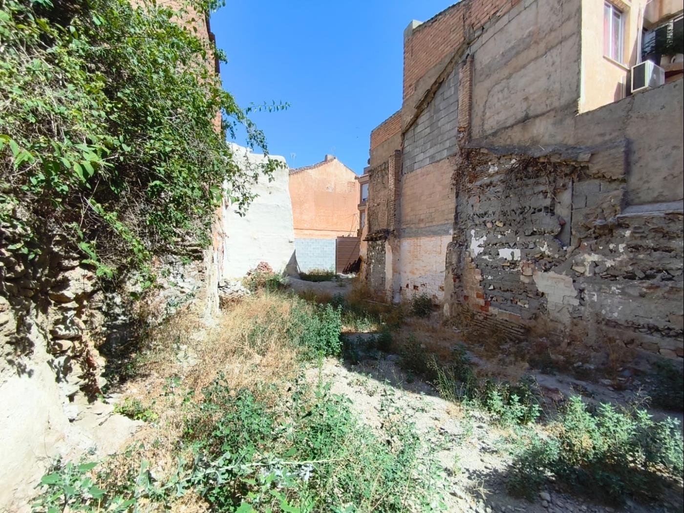 Magnifique terrain urbain dans l'un des meilleurs quartiers de Dúrcal à Dúrcal