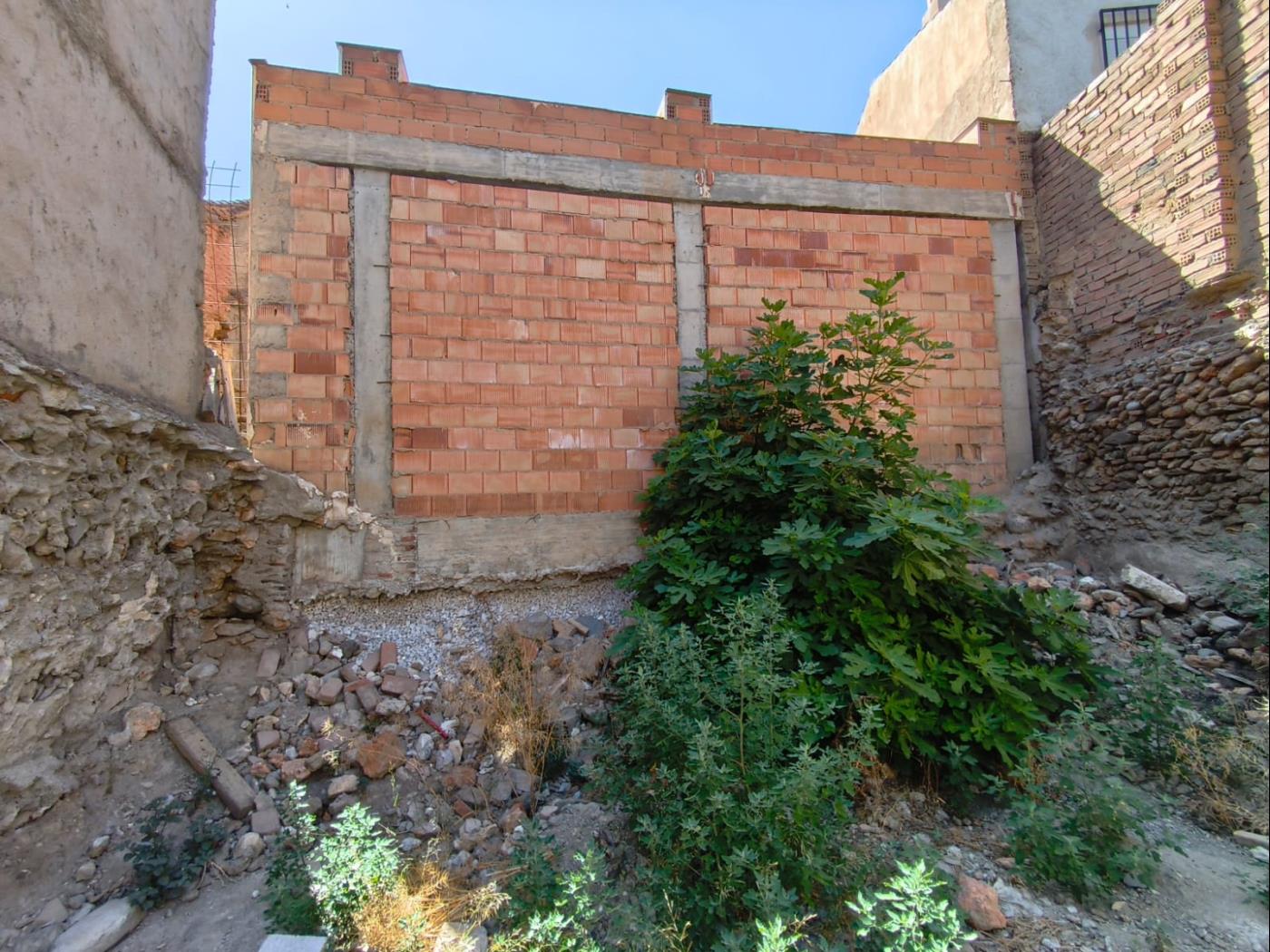 Magnifique terrain urbain dans l'un des meilleurs quartiers de Dúrcal à Dúrcal