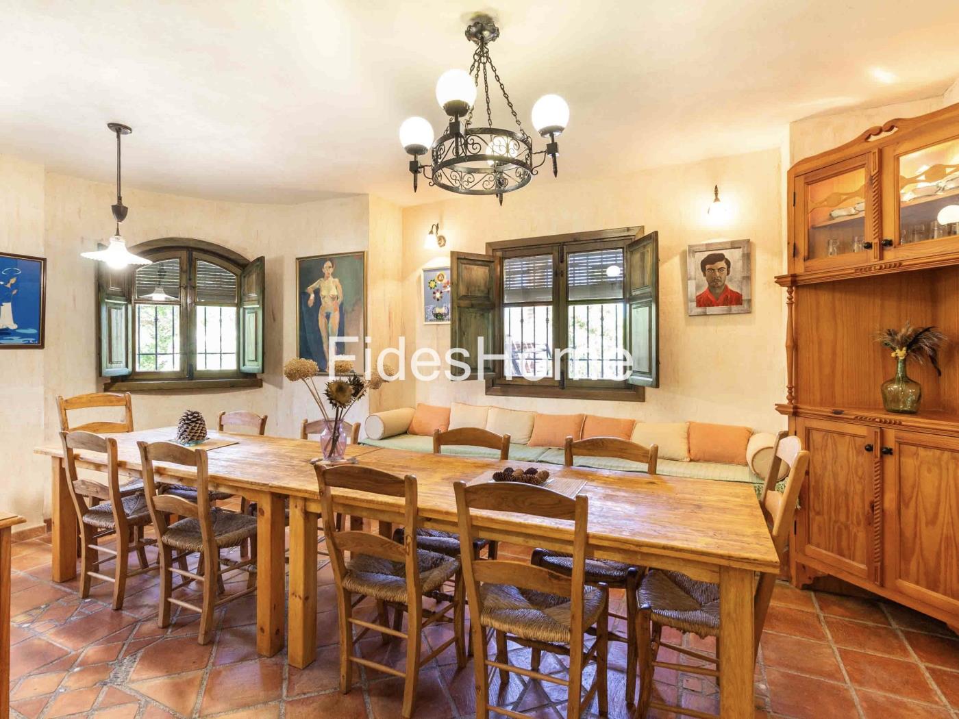 Wunderschönes Einfamilienhaus mit Touristenlizenz und privatem Pool in Nigüelas