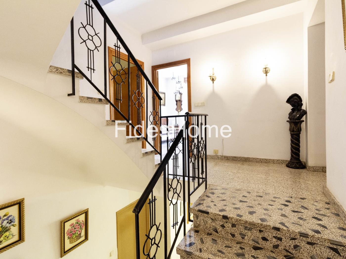 Maison mitoyenne avec garage et patio à Dúrcal à Dúrcal