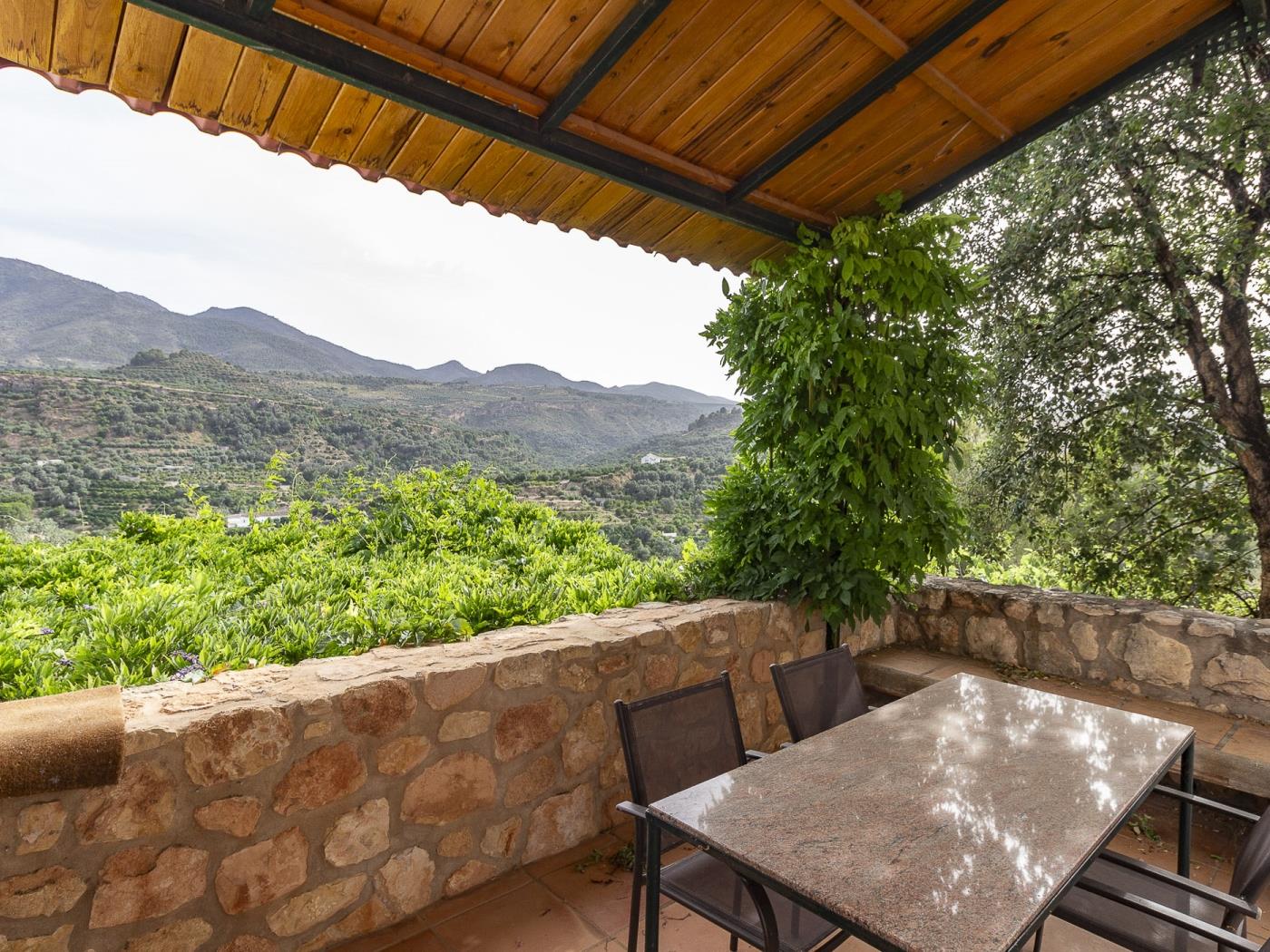Haus inmitten der Natur mit privatem Pool in Restábal