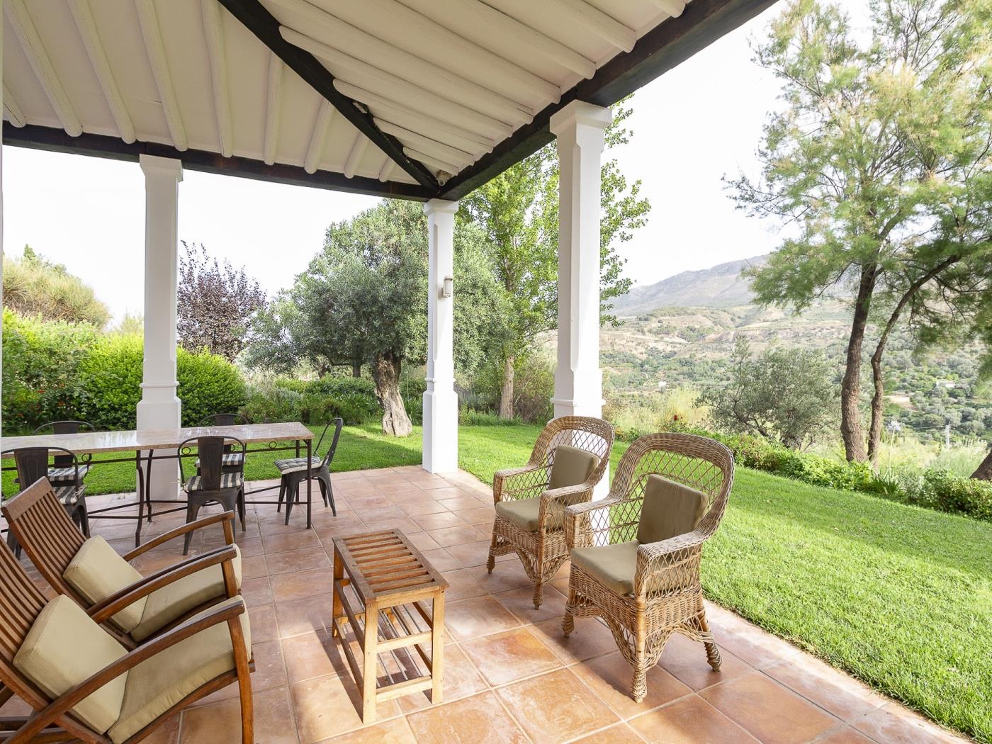 Haus inmitten der Natur mit privatem Pool in Restábal
