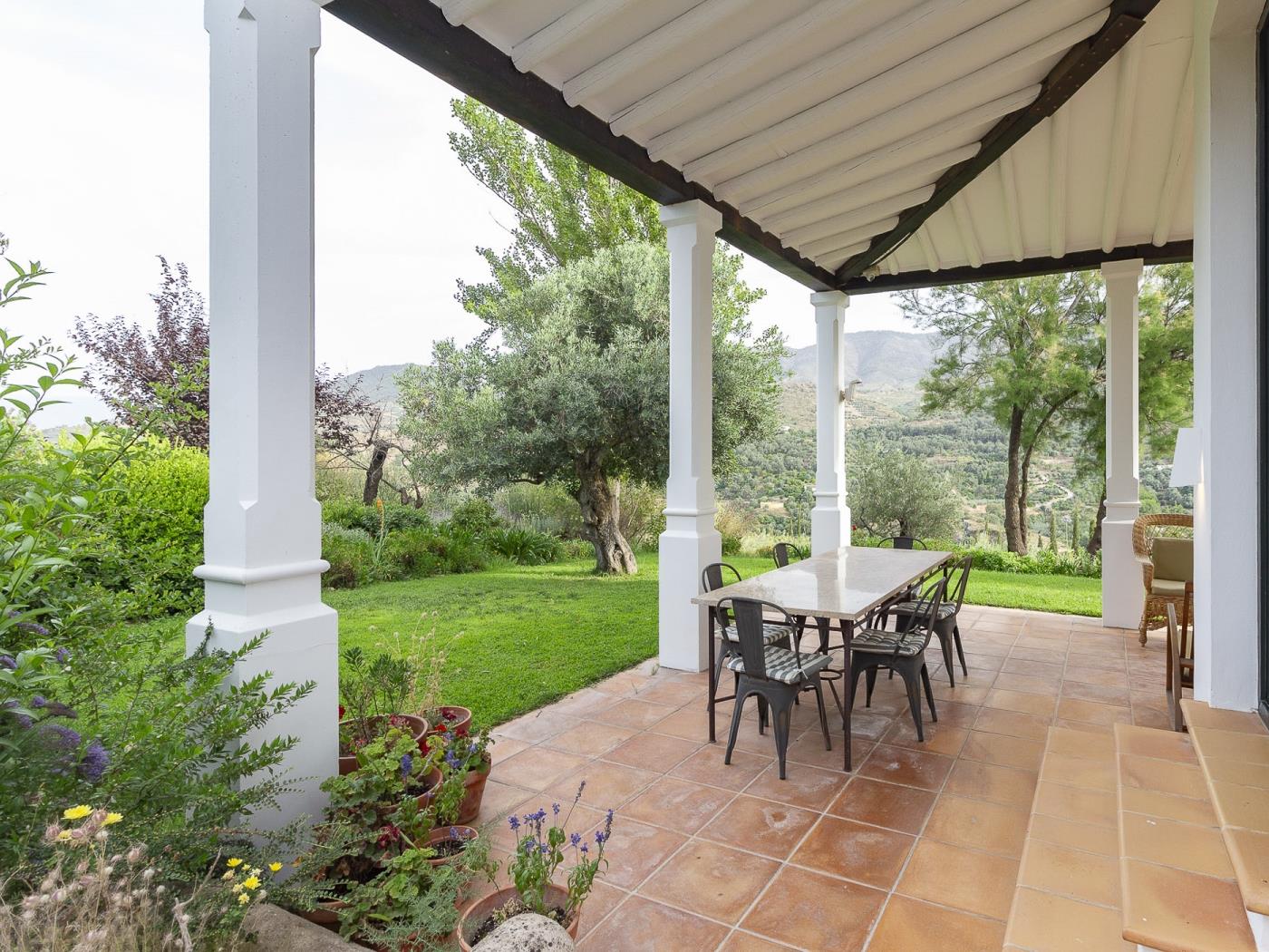 Haus inmitten der Natur mit privatem Pool in Restábal