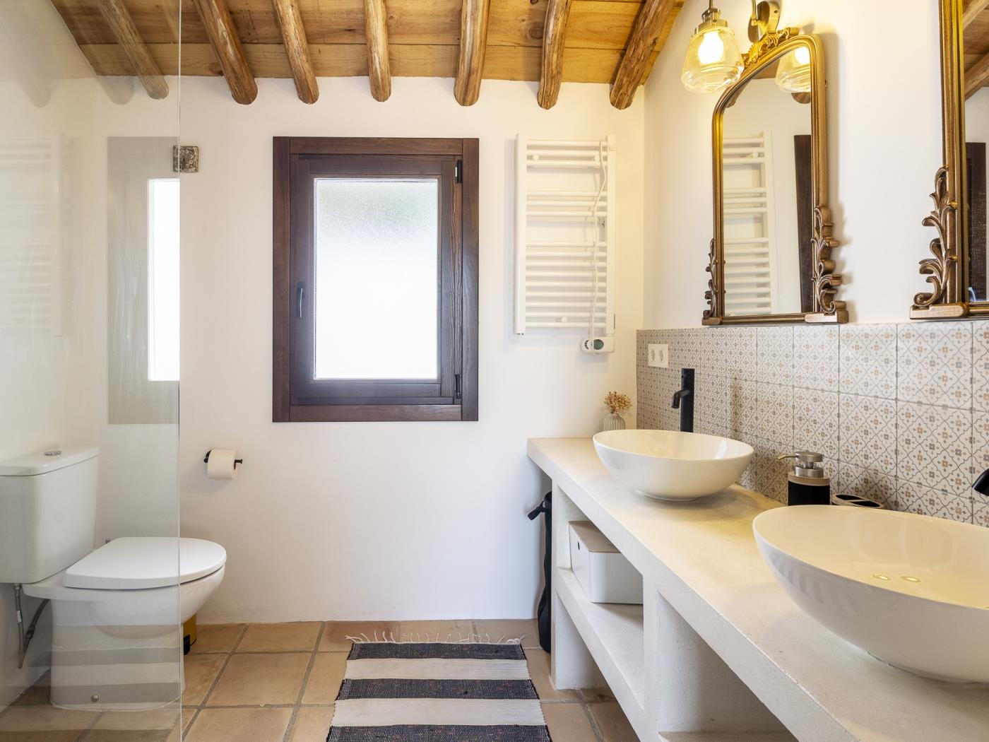 Rustic house with a swimming pool in Nigüelas in Nigüelas