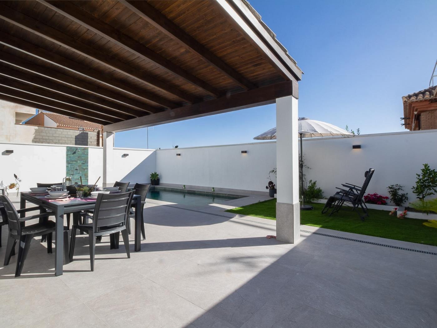 Exclusive home with pool, hydromassage and bbq in Dúrcal