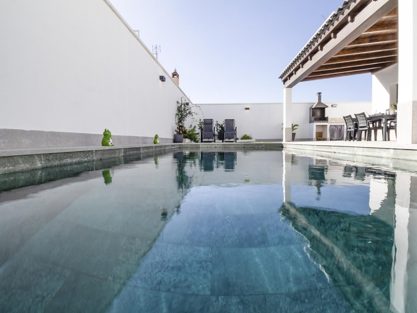 Exclusive home with pool, hydromassage and bbq in Dúrcal