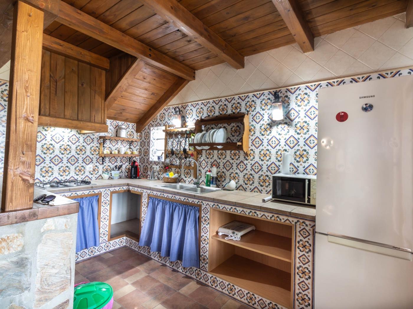 Landhaus mit Pool und Grill in Dúrcal