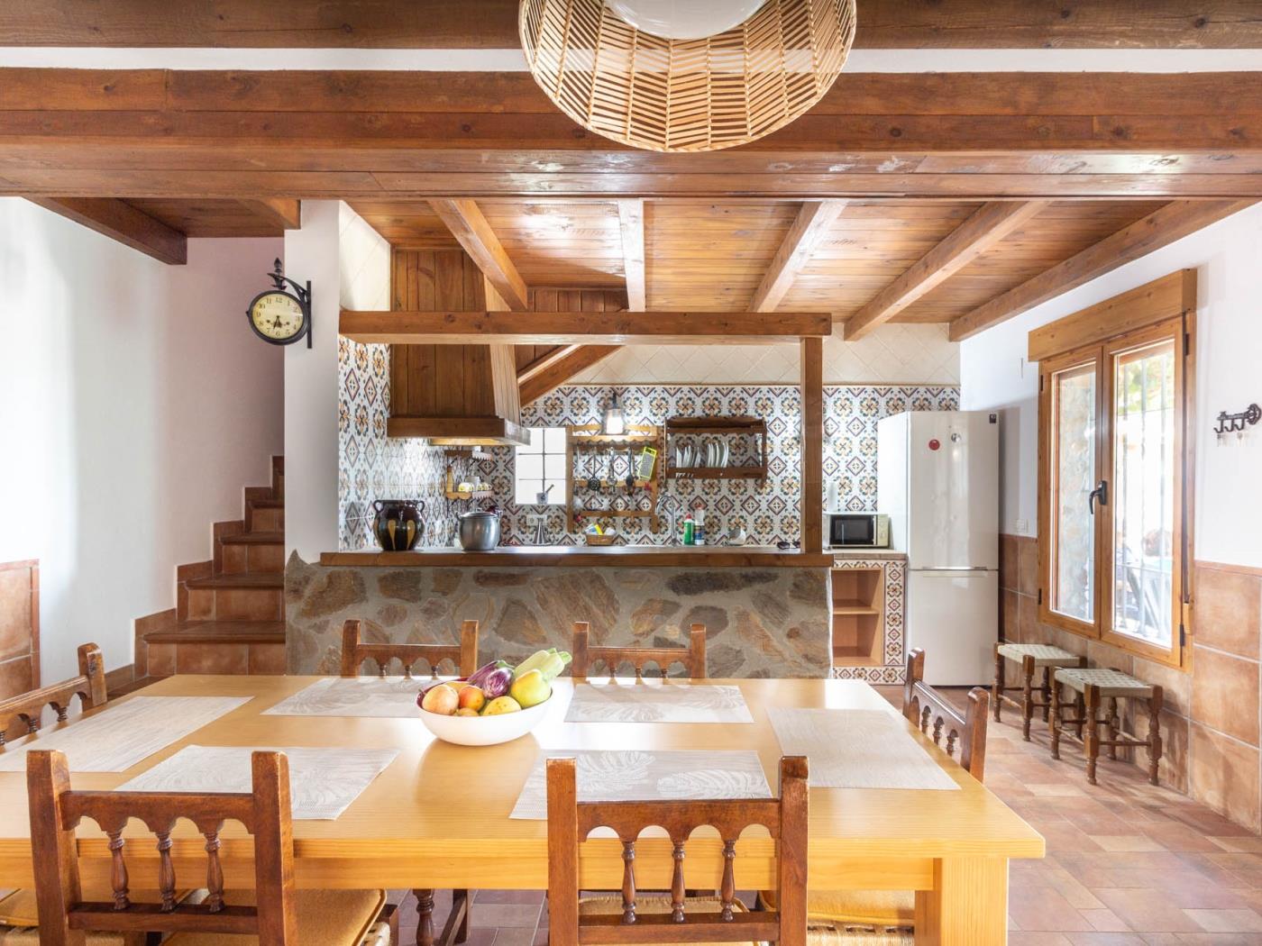 Landhaus mit Pool und Grill in Dúrcal