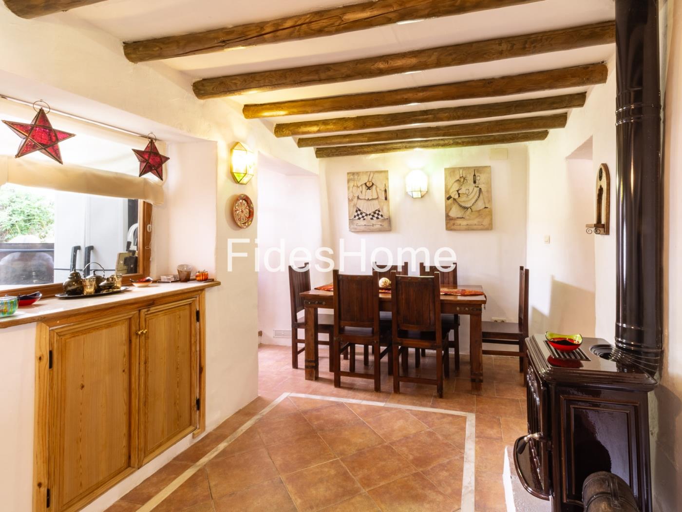 A charming terraced house in Chite, situated in a peaceful setting in Chite