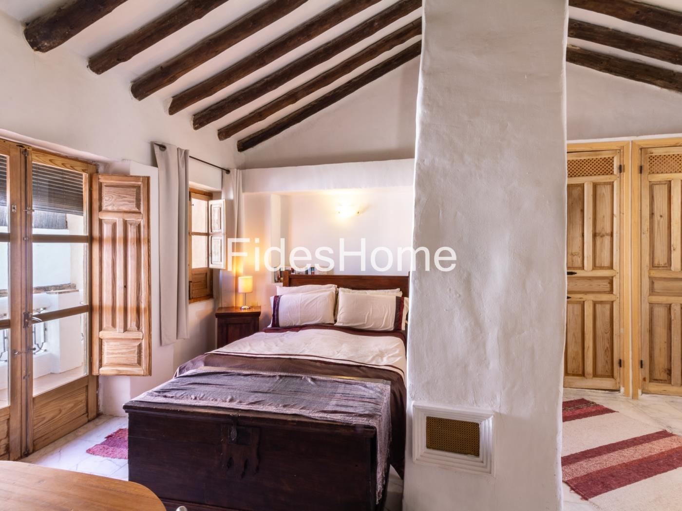 A charming terraced house in Chite, situated in a peaceful setting in Chite