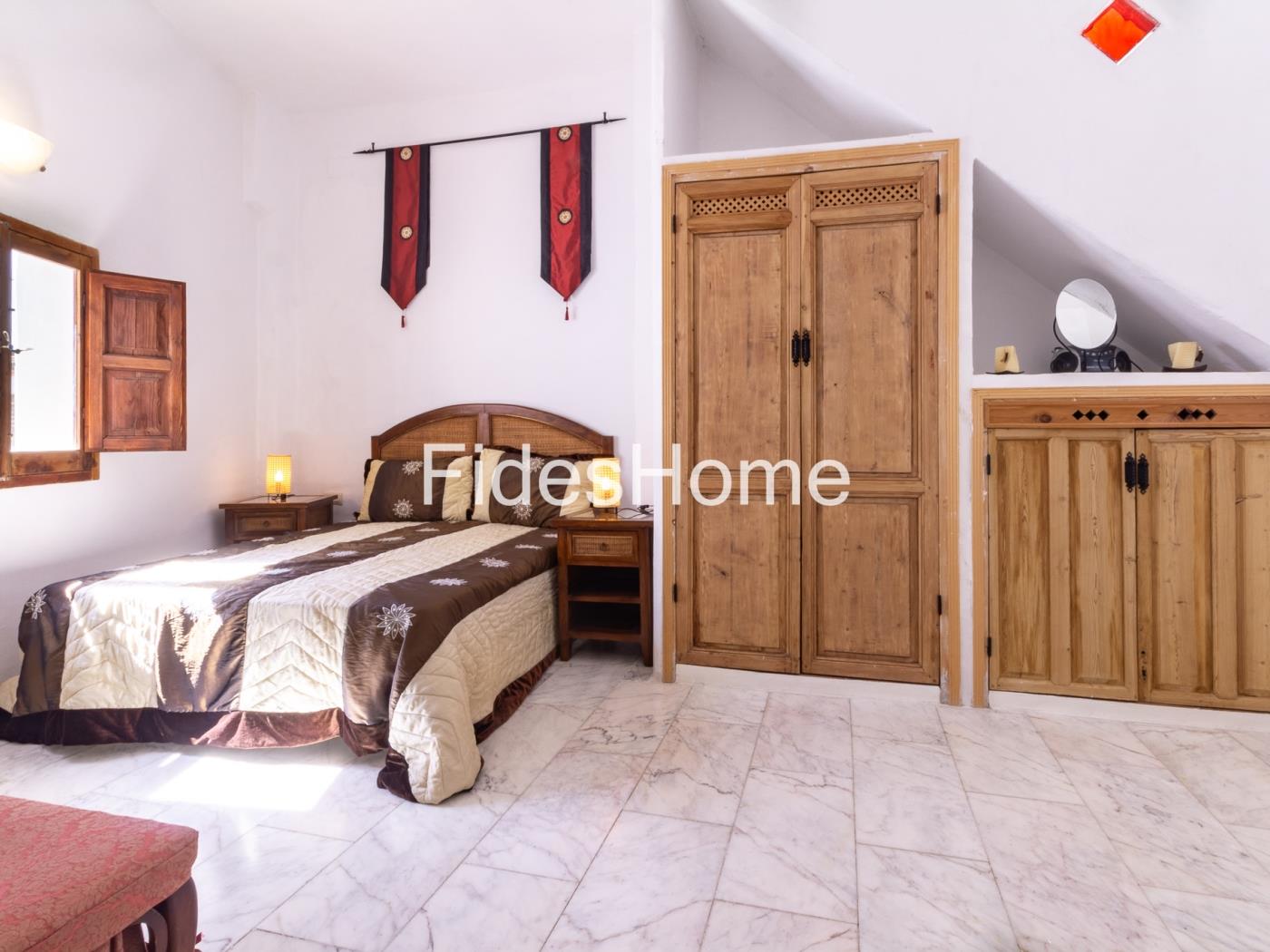 A charming terraced house in Chite, situated in a peaceful setting in Chite