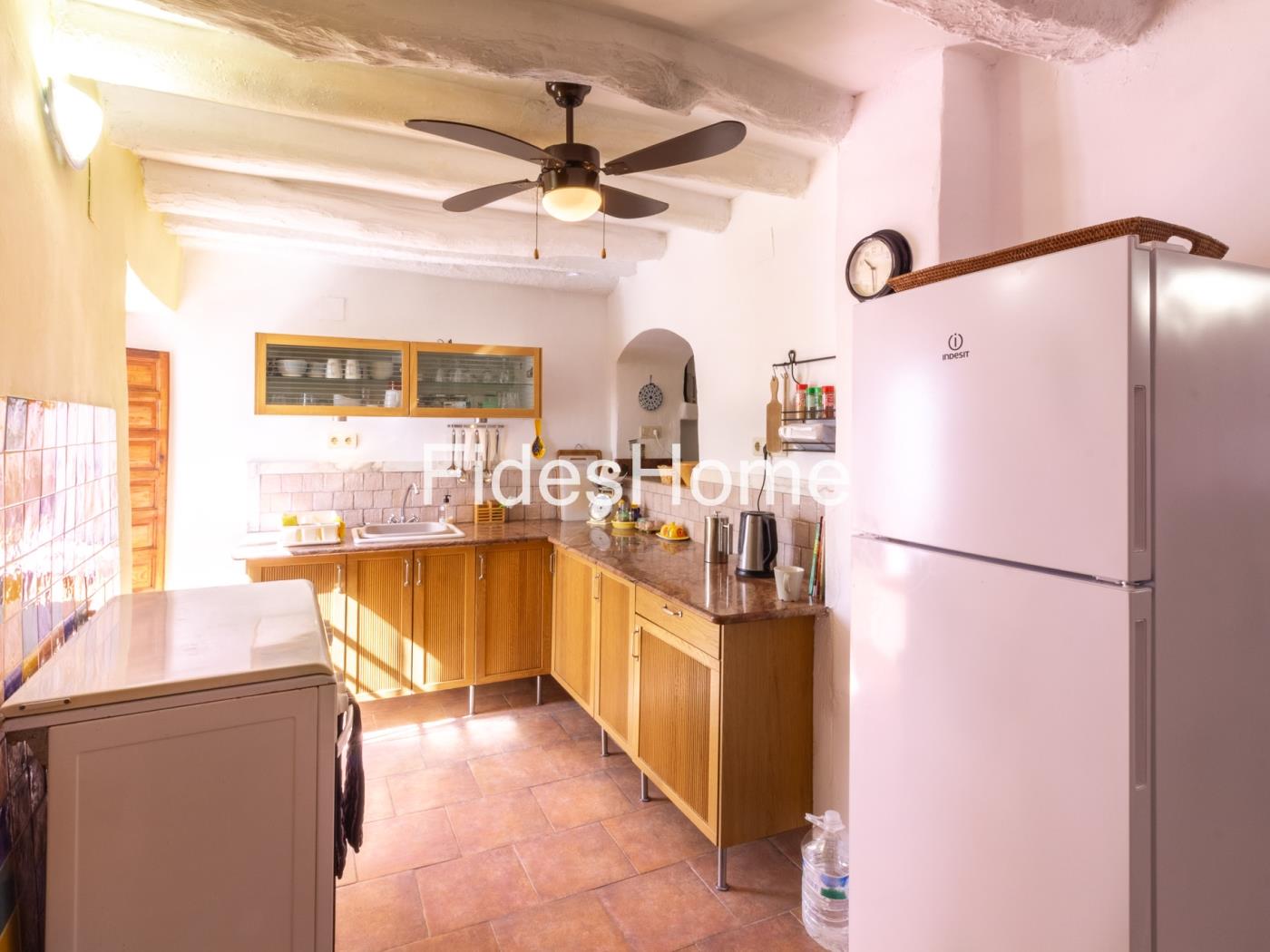 A charming terraced house in Chite, situated in a peaceful setting in Chite