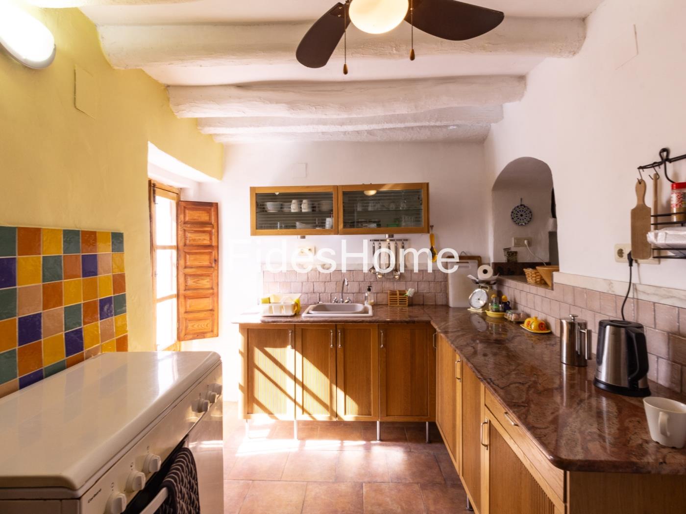 A charming terraced house in Chite, situated in a peaceful setting in Chite