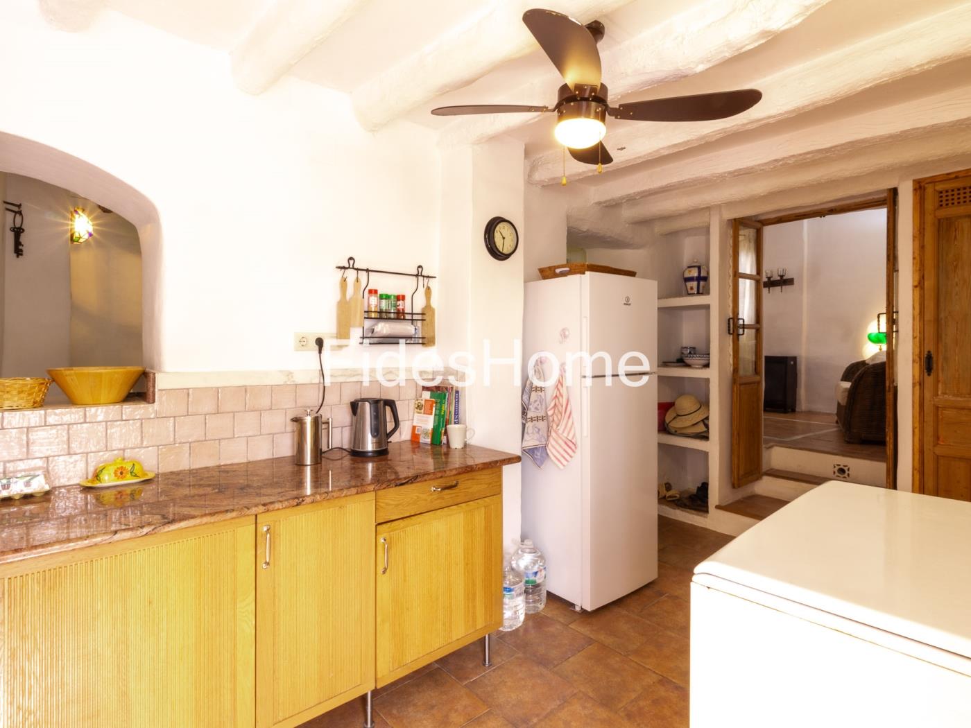 A charming terraced house in Chite, situated in a peaceful setting in Chite