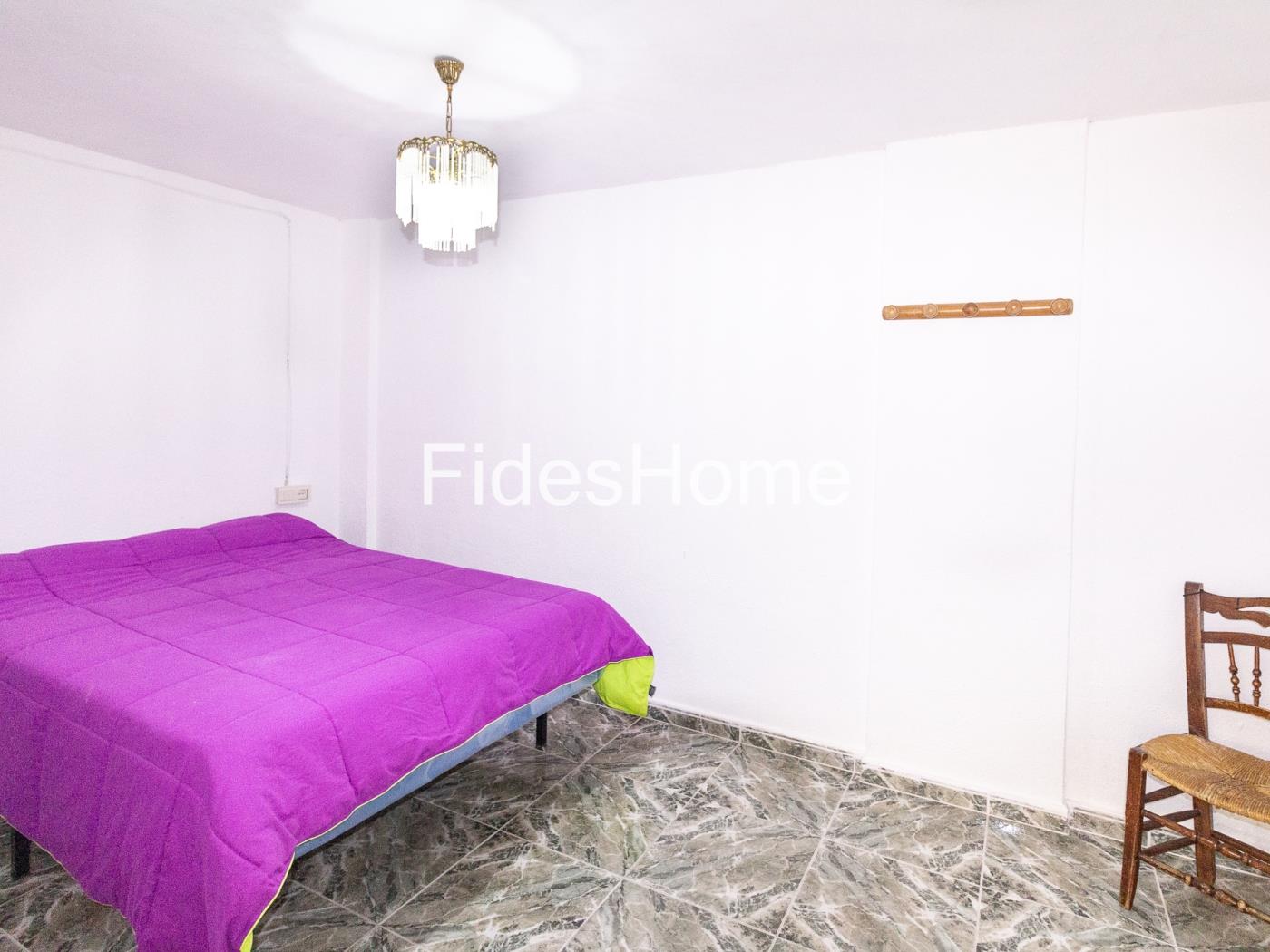 Spacious house with potential in Pinos del Valle in Pinos del Valle