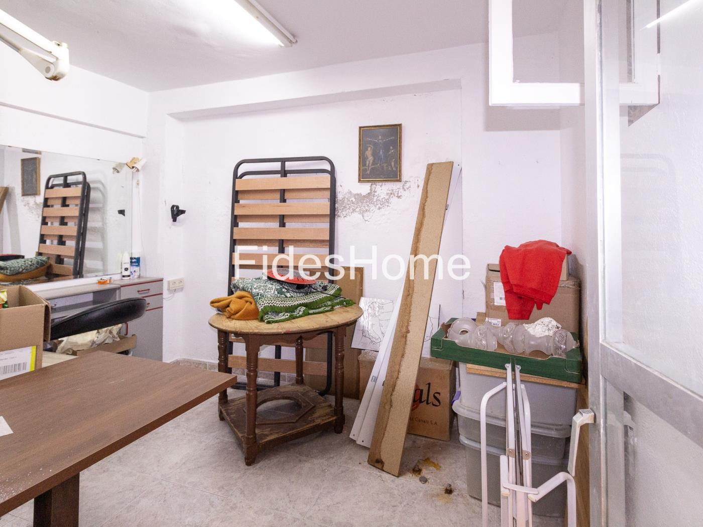 Spacious house with potential in Pinos del Valle in Pinos del Valle